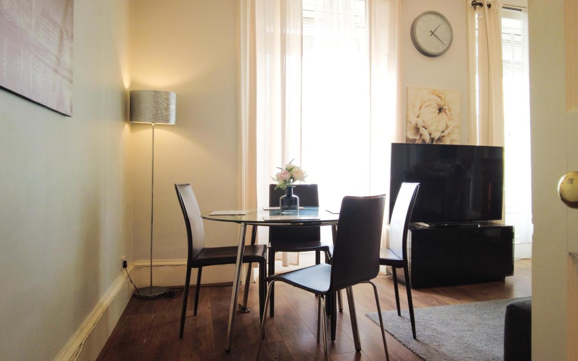 1 Bedrooms Flat In Central Edinburgh Haymarket, Heart Of Edinburgh Flat Sleeps 4 , 외부 사진