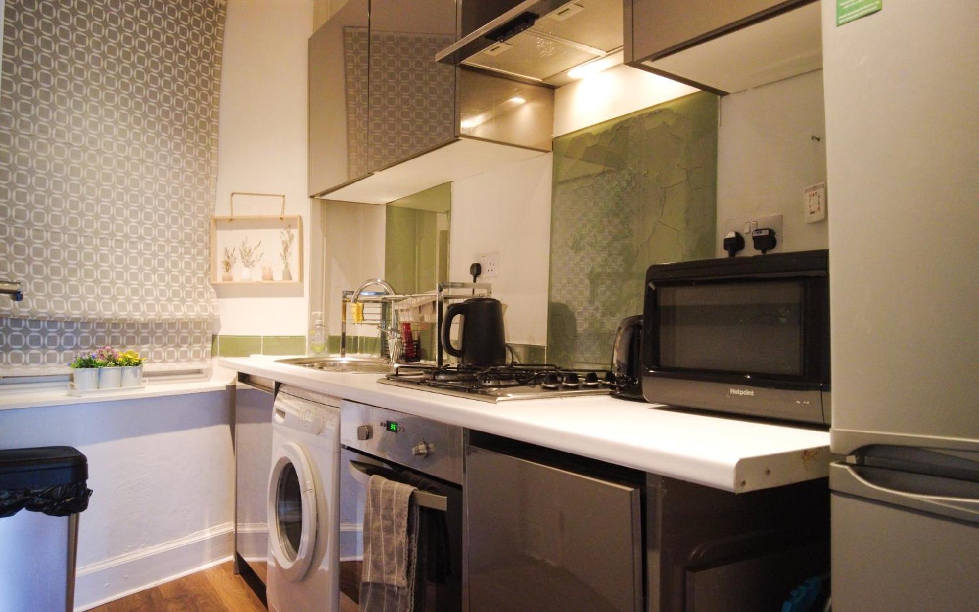 1 Bedrooms Flat In Central Edinburgh Haymarket, Heart Of Edinburgh Flat Sleeps 4 , 외부 사진